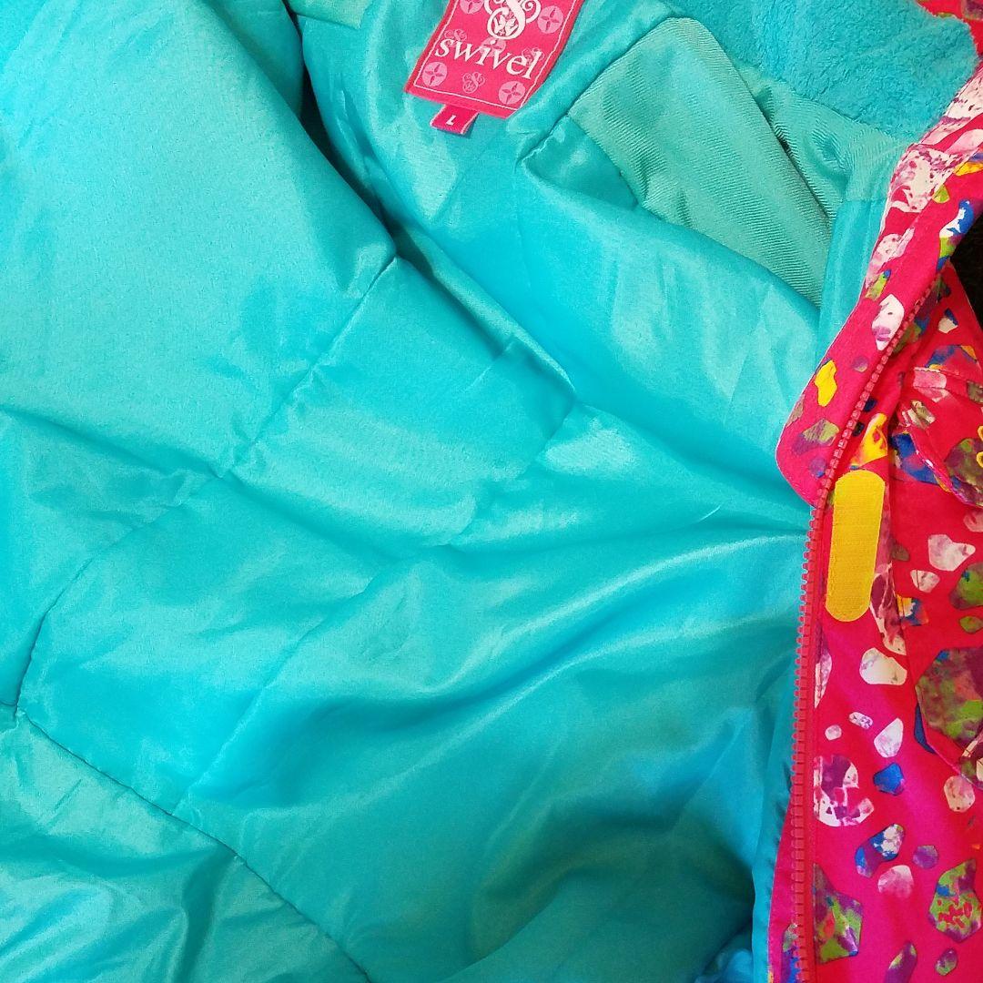 swivelのスノーウェア。スノーボード、スキー