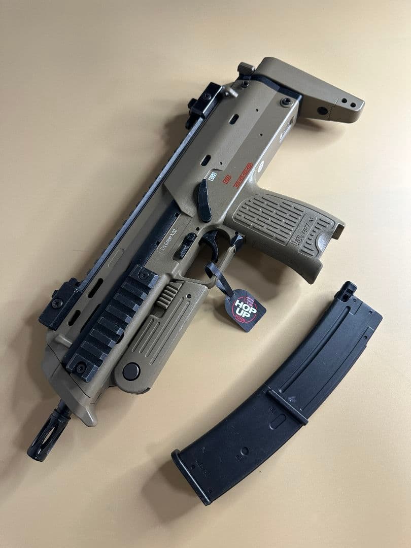 【年末セール/美品】MP7A1 ガスブローバックエアガン タンカラー