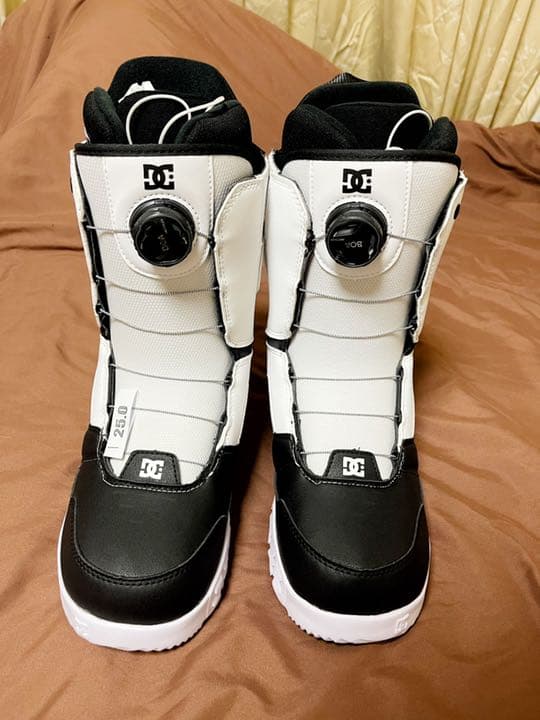 【新品・美品】スノボDCシューズ 2021-2022モデル