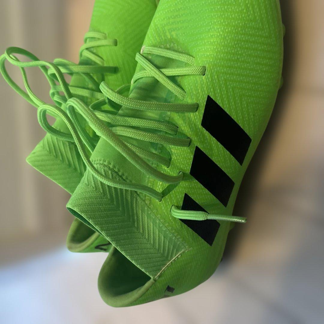 adidasのスパイク