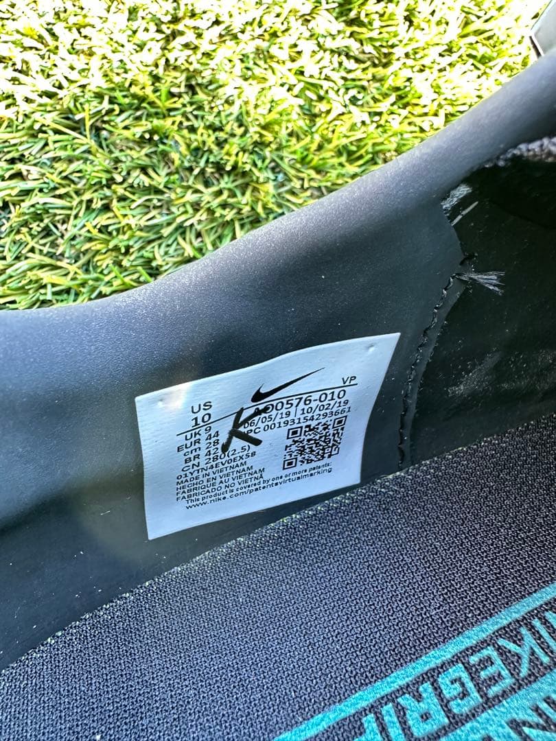 新品未使用タグ付きNIKEPHANTOM VENOM ELITE AG PRO