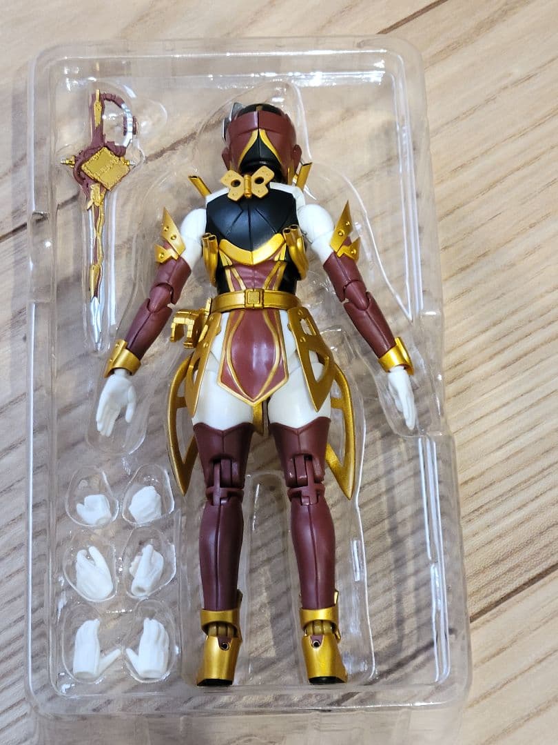 S.H.Figuarts 仮面ライダーサーベラ 昆虫大百科