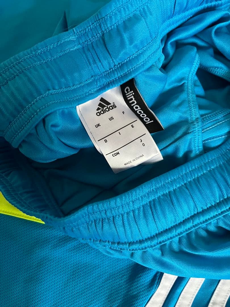 adidas サッカーシャツ＆ショーツセット 水色　日本代表練習着