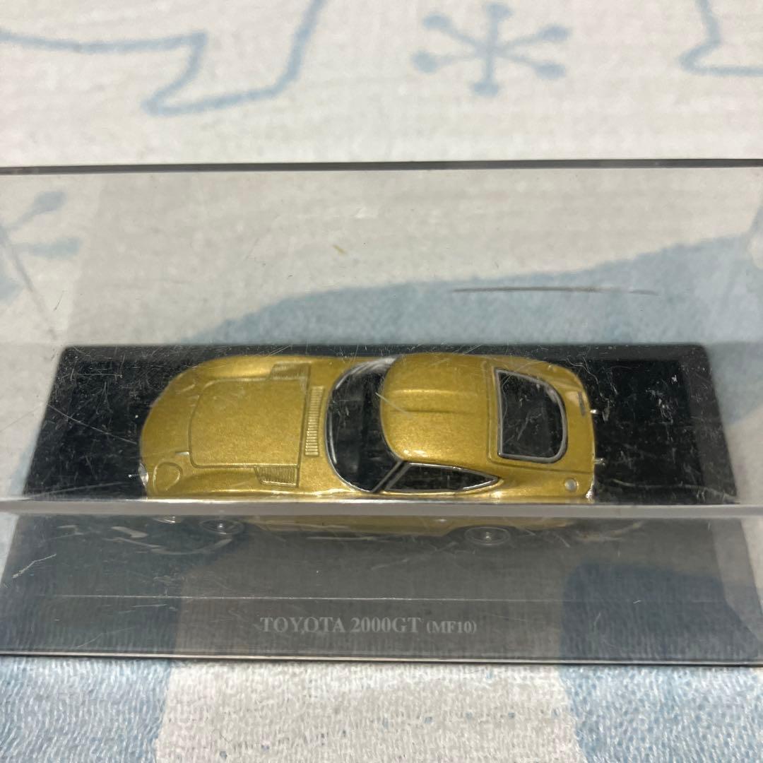 TOYOTA 2000GT (MF10) ゴールド ミニカー