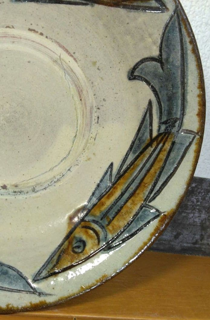 人間国宝 金城次郎 魚紋皿 栞 共箱 美品 壺屋焼 壷屋焼 やちむん