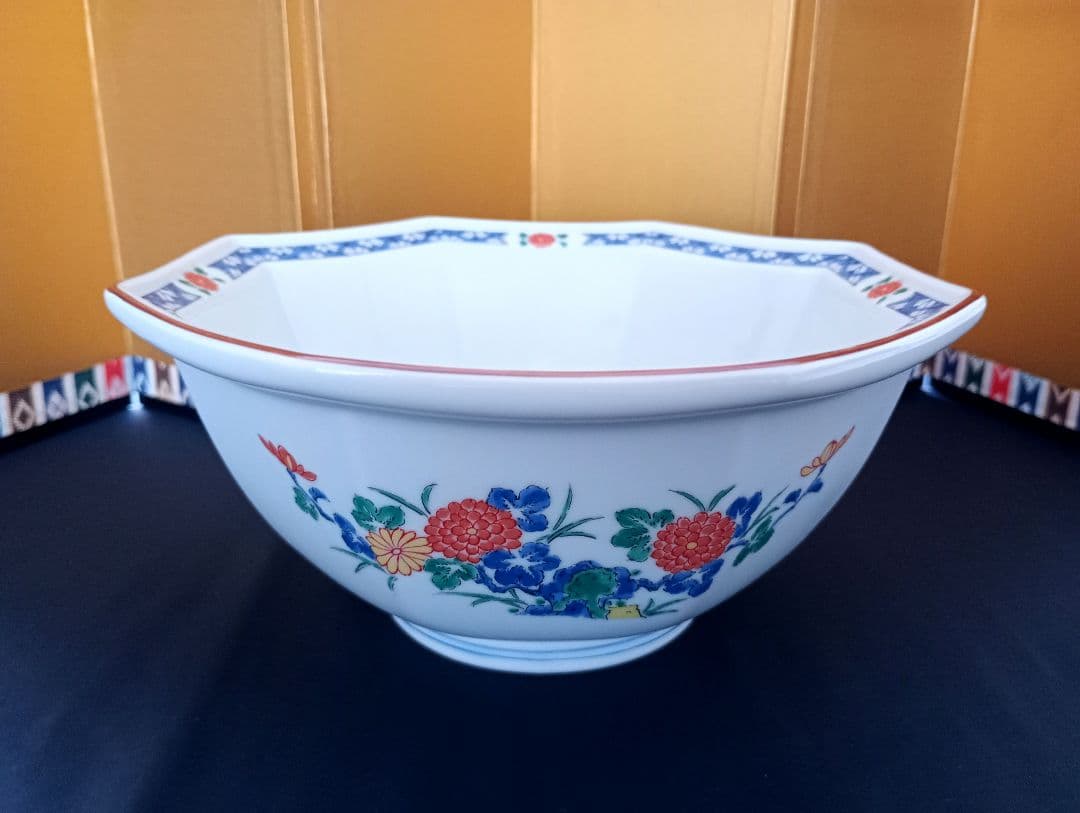 伊万里　古伊万里　八角赤絵鉢　庫山窯　花文様　菓子鉢　菓子器　香琳作