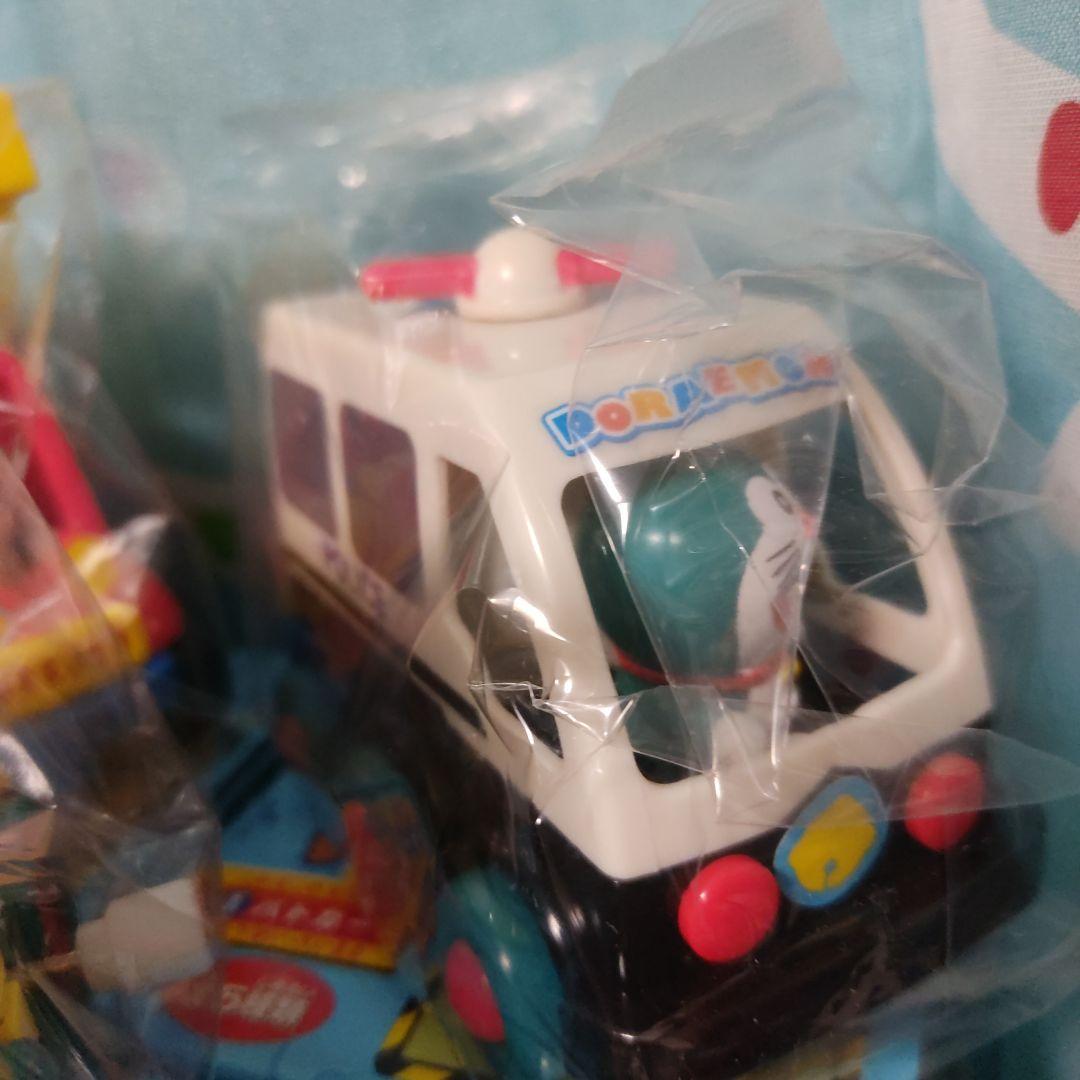 エポック社　ドラえもん　がんばるくるまたち