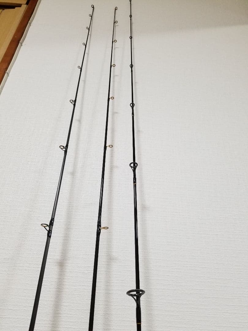 二本はゴールドサーメッとです。