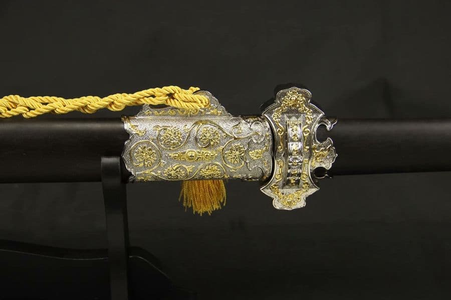 二色の唐剣 古兵器   武具　刀装具　日本刀　模造刀   居合刀