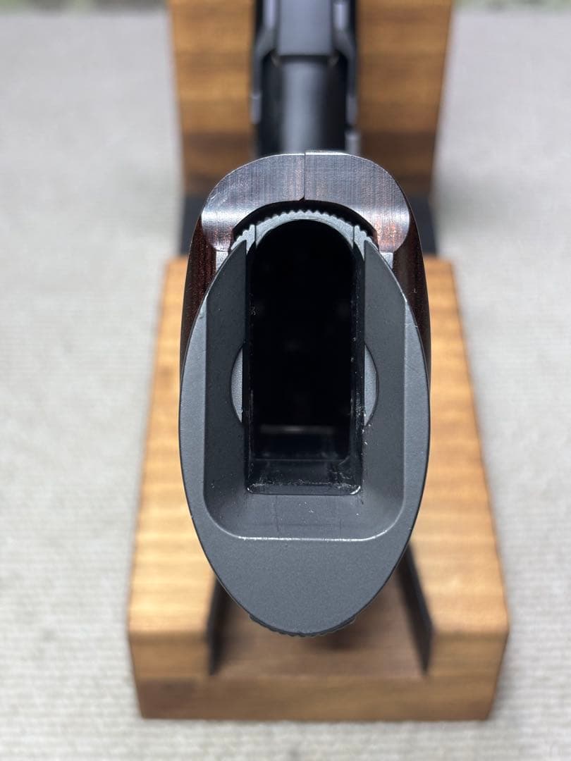 東京マルイ　ストライクウォーリア　内外装カスタム　リアル刻印入りスライド