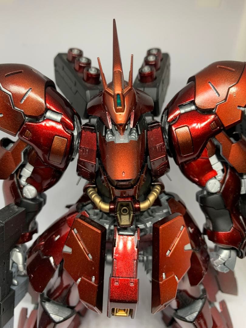 バンダイ RG 1/144 サザビー　完成塗装済み