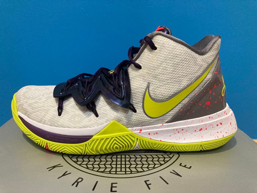 Nike Kyrie 5 ナイキ カイリー5