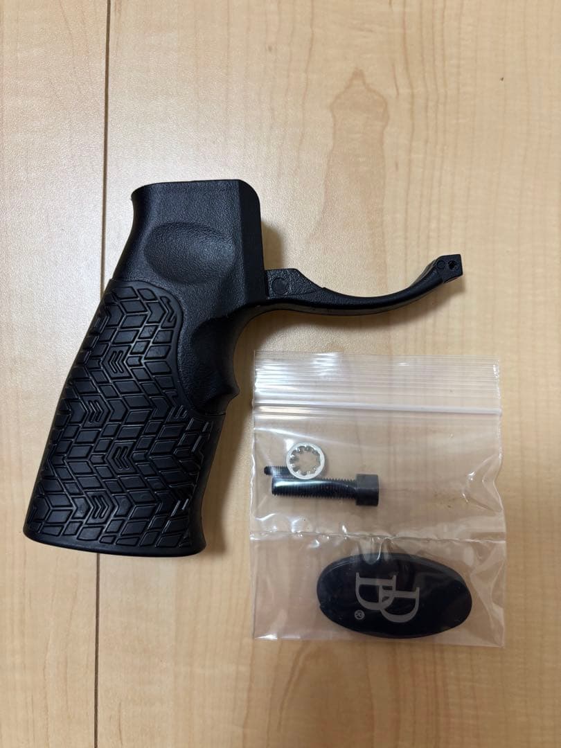 実物　Daniel Defense Pistol Grip ダニエルディフェンス