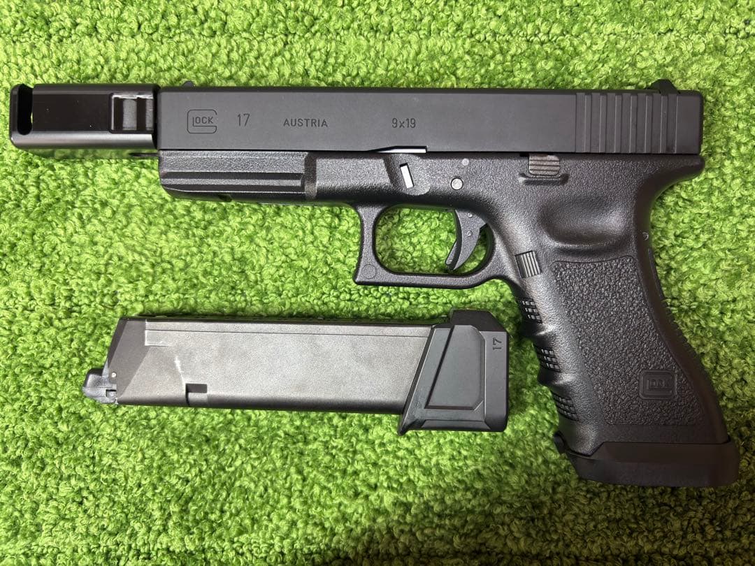東京マルイ グロック17 3rd カスタム品　フリーダムアート　アキュコンプ仕様