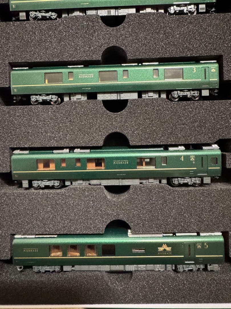 KATO 10−1570 87系　瑞風10両セット【特別企画品】（室内灯付）