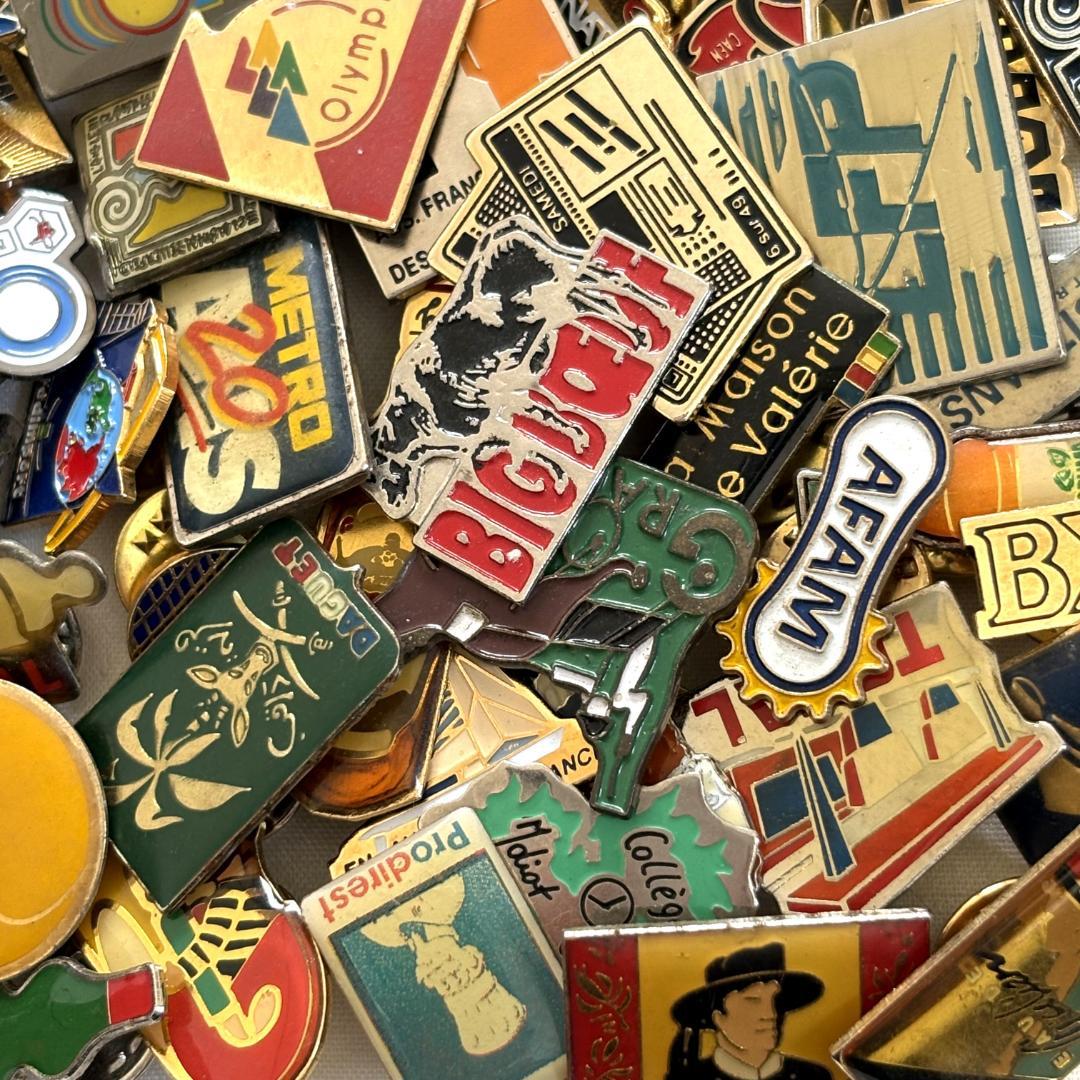 38502 フランス雑貨 フレンチ ピンバッジ200個セット ピンズ まとめ売り