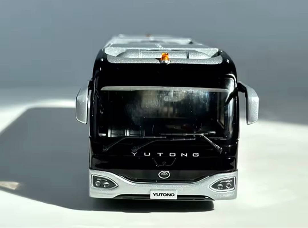 YUTONG バスモデル 1/43 スケールモデル