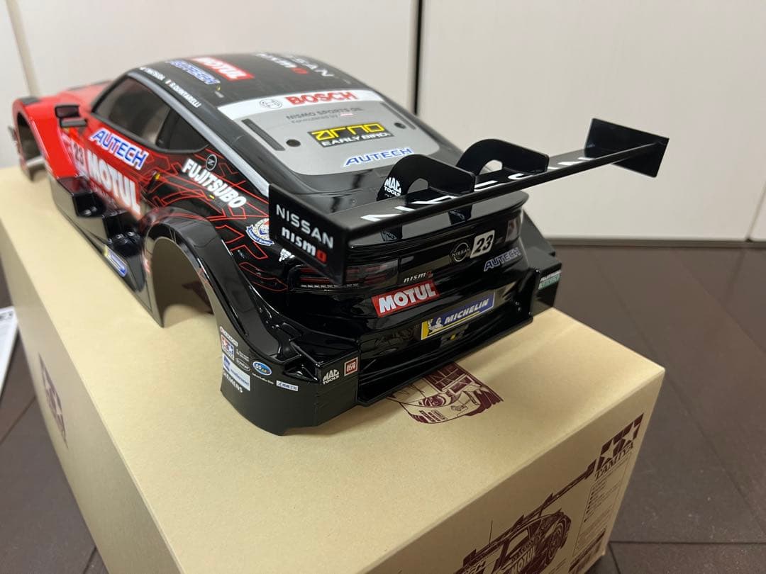 タミヤ　ラジコン　1/10 ニッサン　MOTUL　AUTECH Z 完成済ボディ