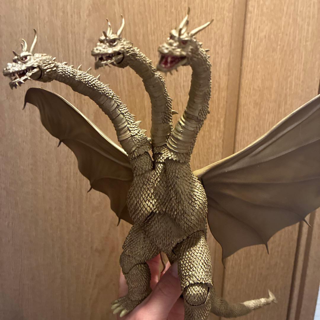 S.H.MonsterArts キングギドラ