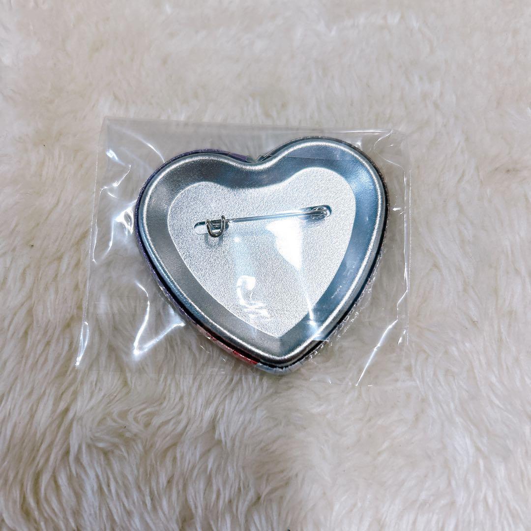 【未使用】鬼滅の刃 バレンタイン 2023 ハート型 缶バッジ 胡蝶しのぶ