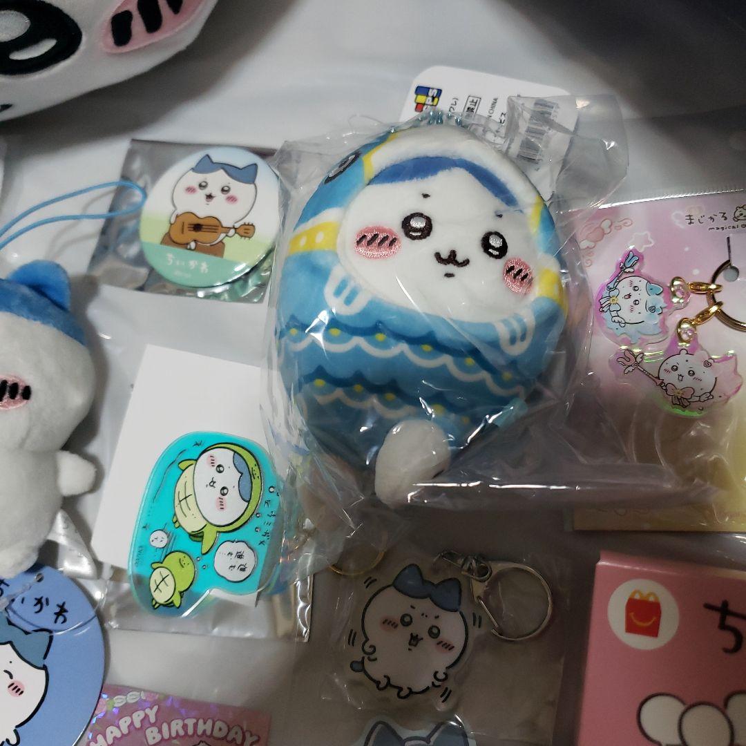 ちいかわ　ハチワレ　マスコット　マクドナルド　缶バッジ　キーホルダー　ぬいぐるみ