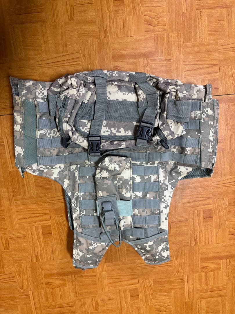 デジタル迷彩 AUCタクティカルベストSIVIMAN