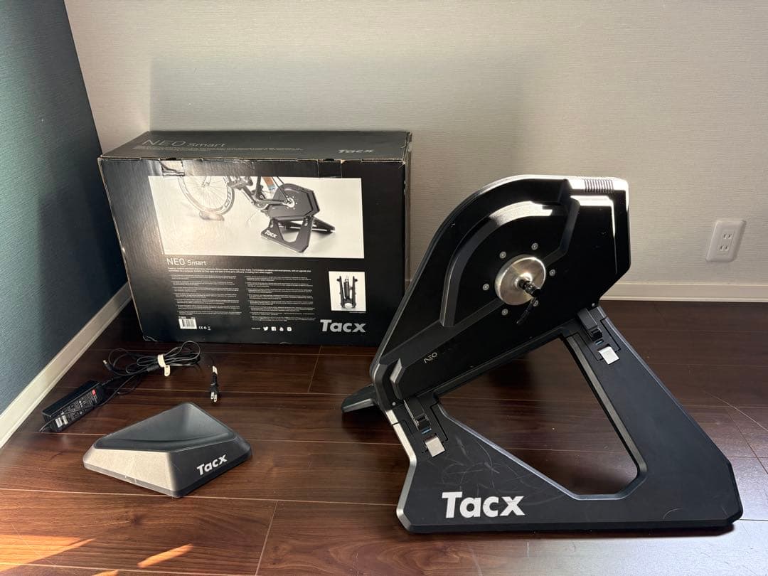 Tacx NEO Smart ローラー台