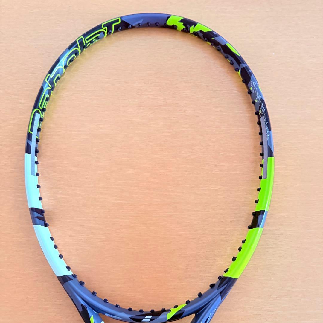 バボラ ピュアアエロ 98 グリップ3