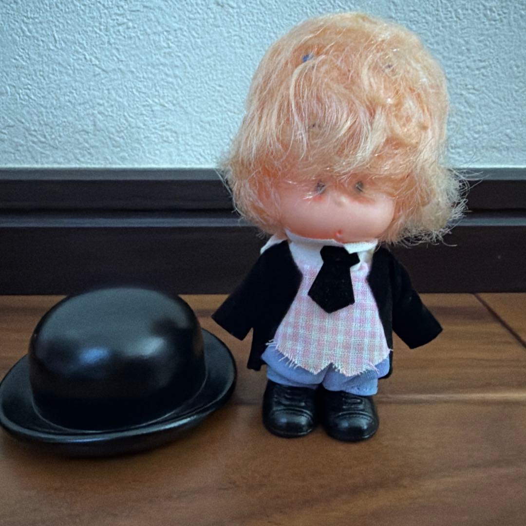 Ｄrスランプ アラレちゃん　人形3体（テニス、ギャング）、ピンバッジ