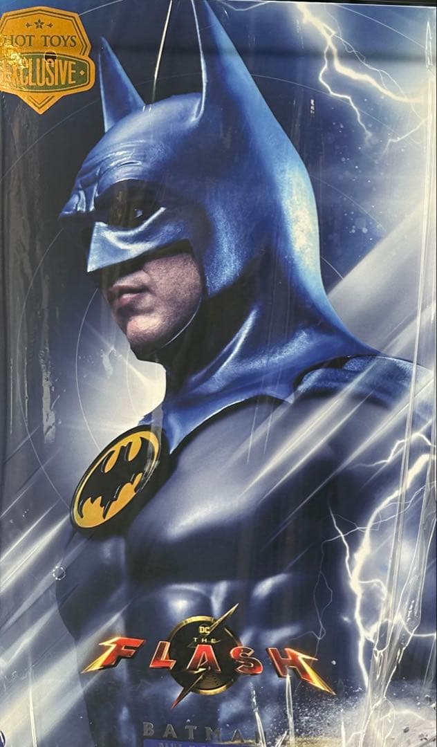 『ザ・フラッシュ』1/6スケールフィギュア　バットマン（ブルー＆グレースーツ）