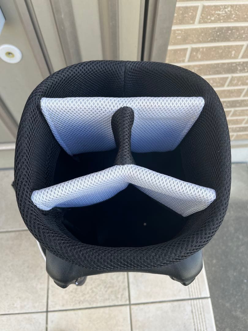 テーラーメイド　キャディバッグ　スタンド型　フードカバーあり