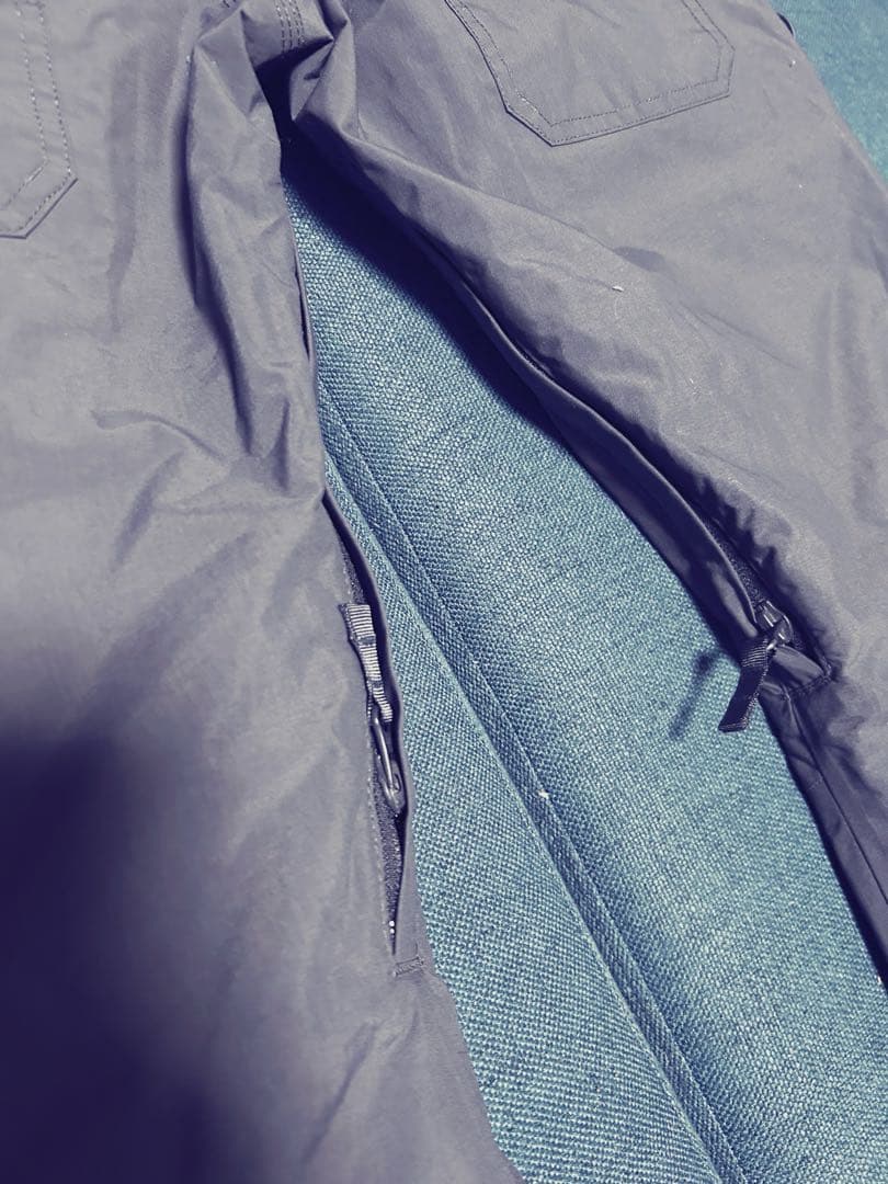 シーズン最終値下げ！Burtonスノーボードジャケット&グレーパンツセット美品