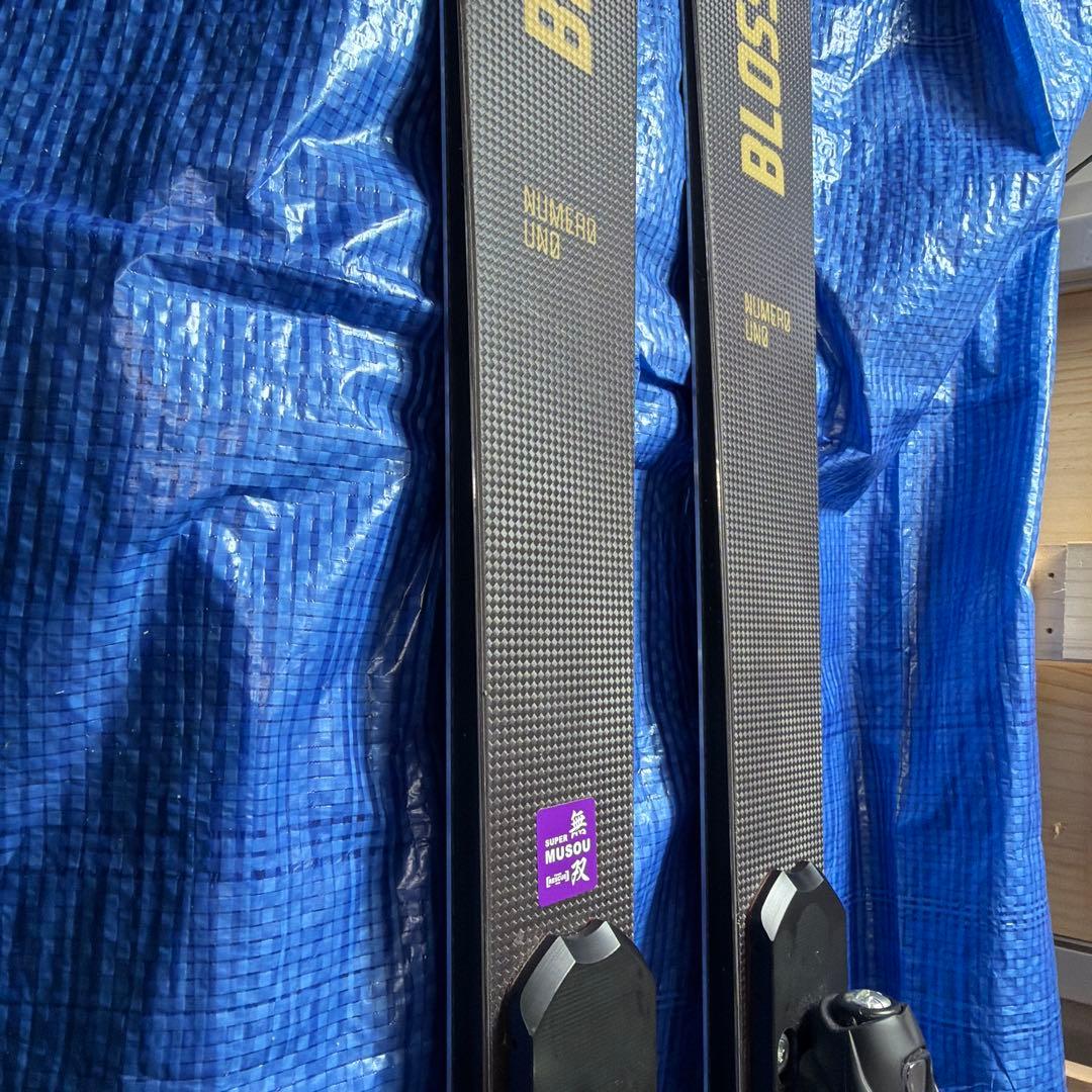 BLOSSOM ブロッサム 23-24 Elegante