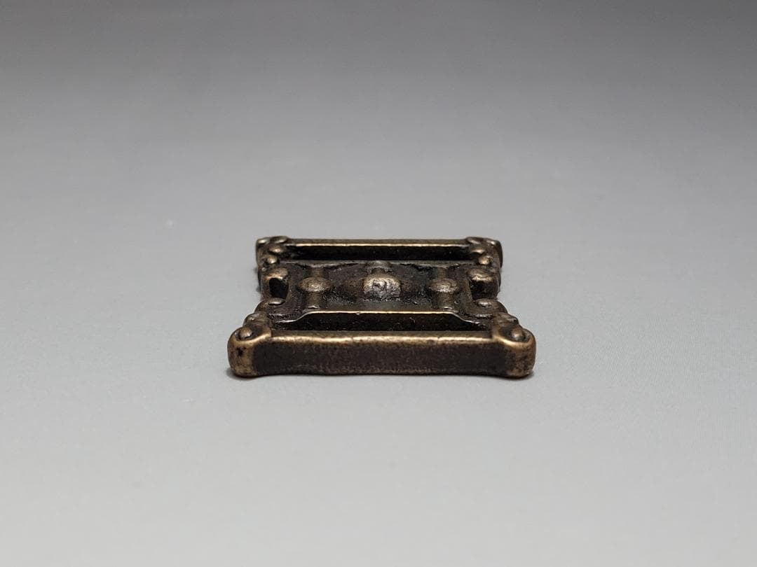 銅製 仏塔紋 天鐵 トクチャ 護身装身具 チベット 仏教文物 幅約4cm