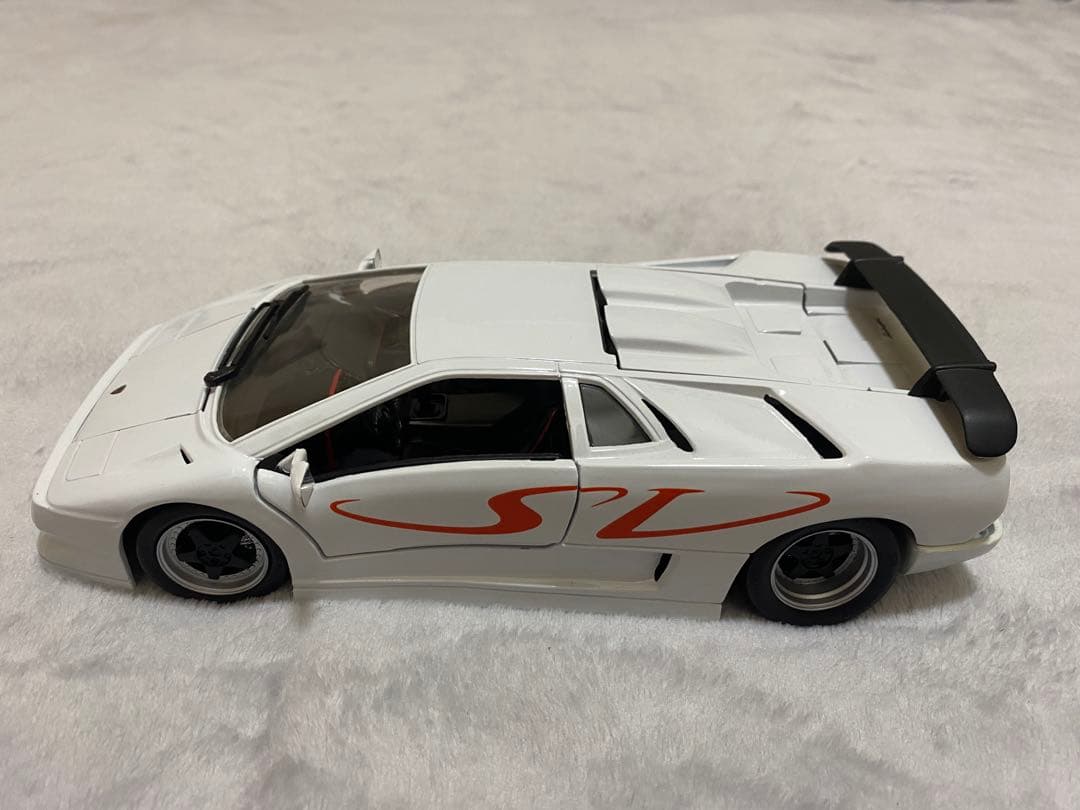 ミニカー Maisto Lamborghini DIABLO SV 1/18