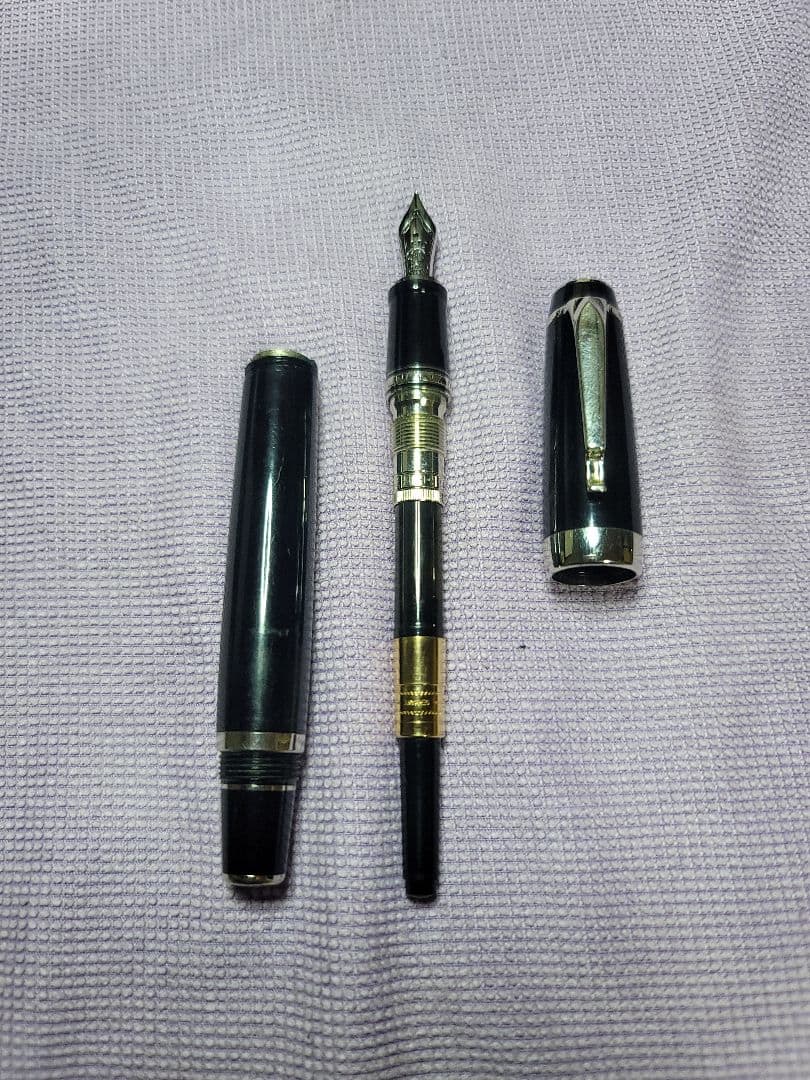RITAO CHAN　モンブラン 万年筆　ボエム