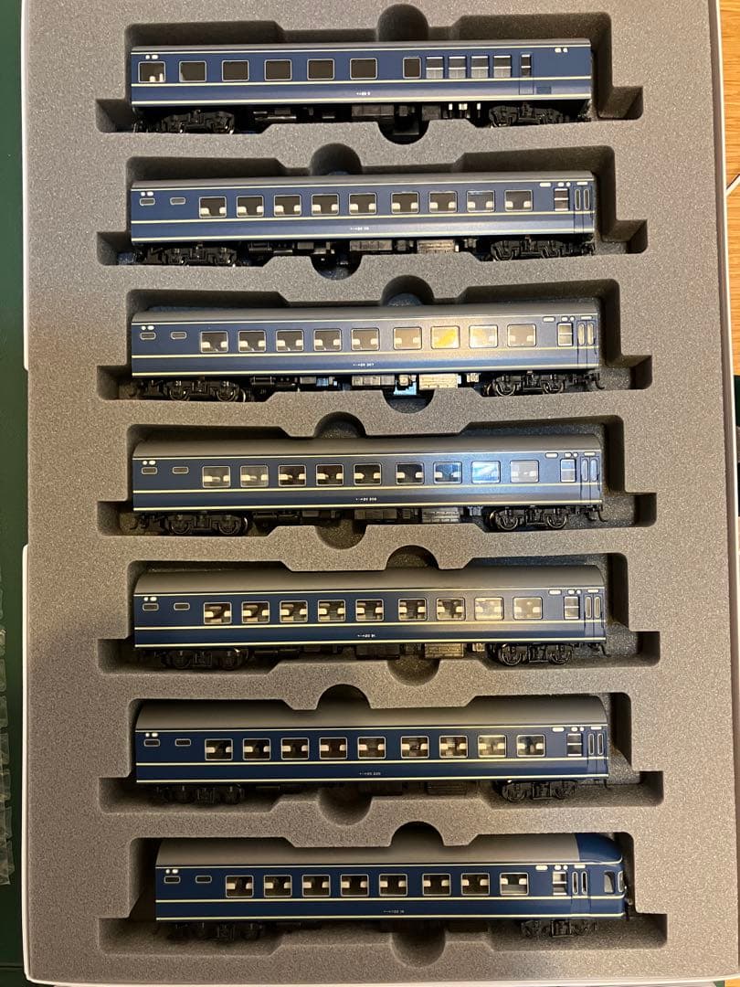 KATO 20系寝台特急「あさかぜ」基本+増結+牽引車（EF65）