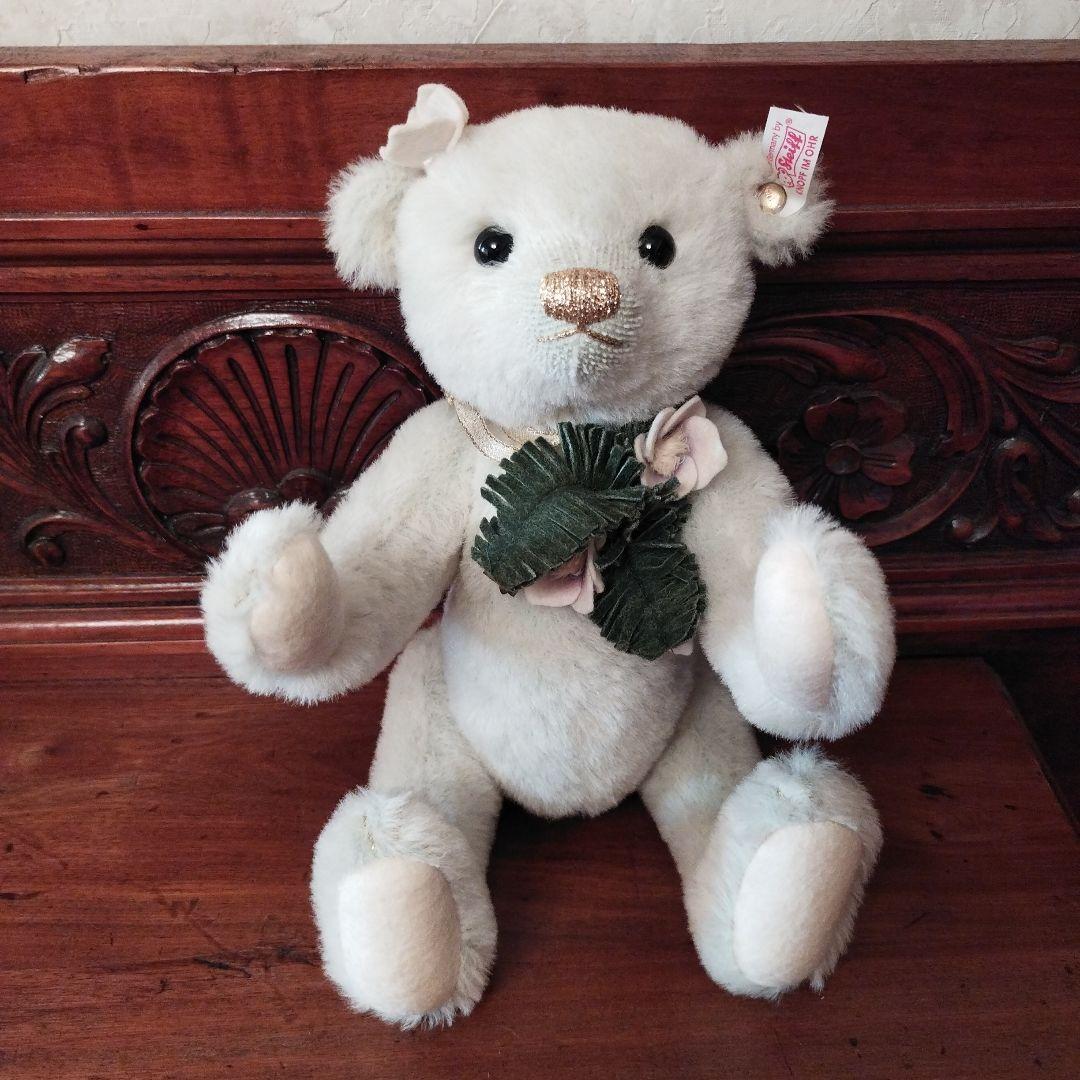 シュタイフ社製テディベア•クリスマスローズ