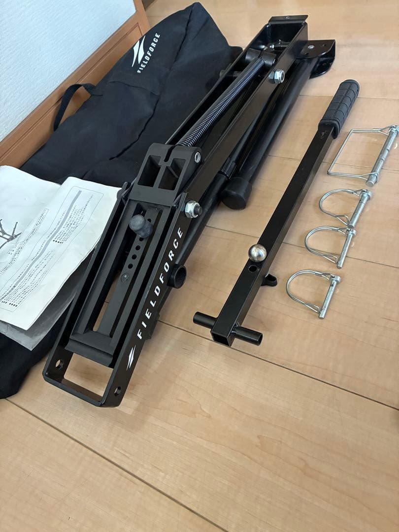 FIELD FORCE 小型手動式ピッチングマシンMINI