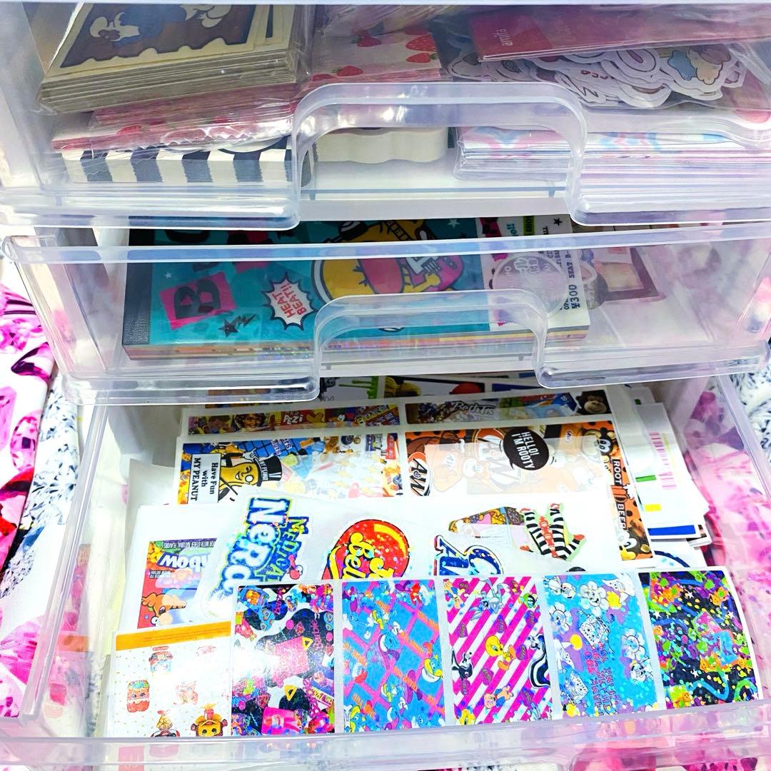 紙モノ♡コレクション整理品♡紙モノ大量まとめ売り♡印刷物セット♡シール♡箱売り