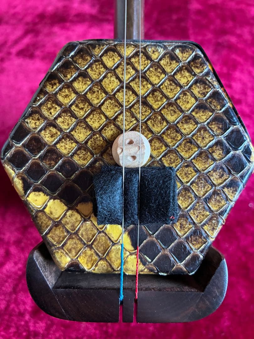 格安二胡★最上級・明清旧料・老紅木★錦蛇皮★蘇州科韻・李玉貴製作★十年保証