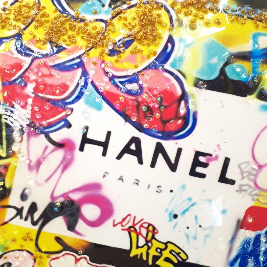 輸入雑貨　天然水晶石　『CHANEL』　宝石アート