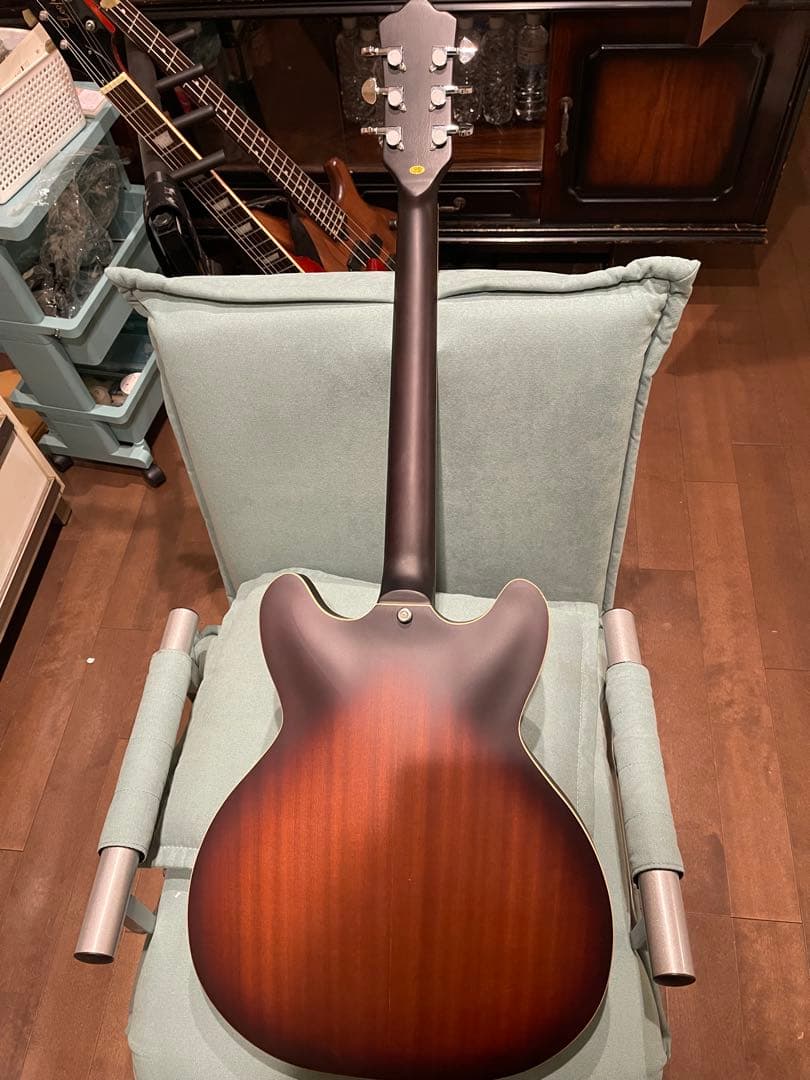 サンバースト セミホロウボディ セミアコ