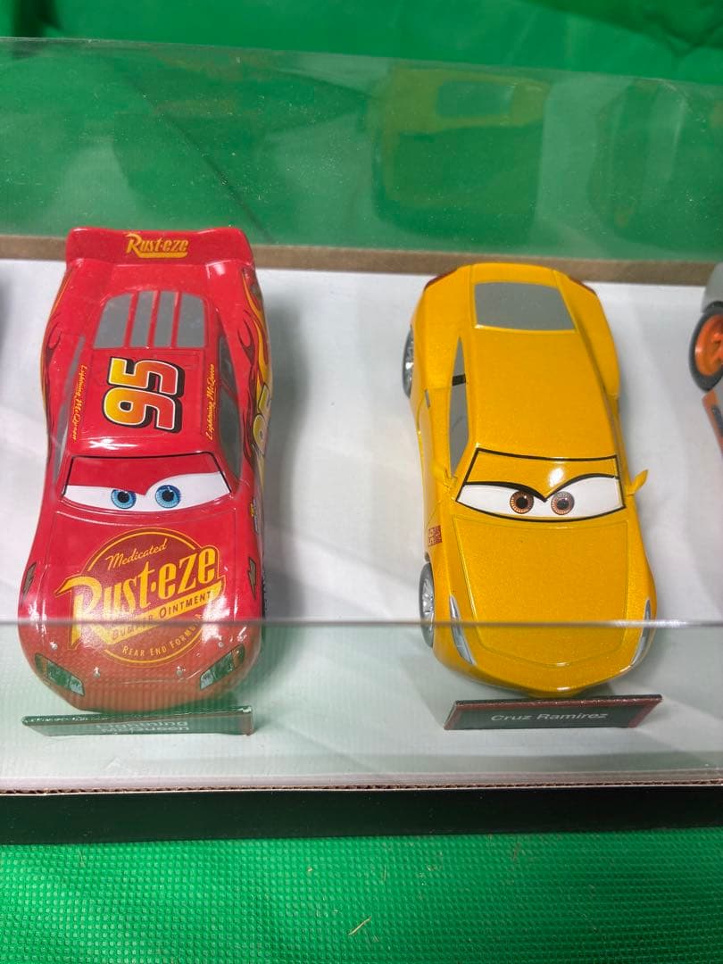 カーズ　ダイキャストミニカー5台セット