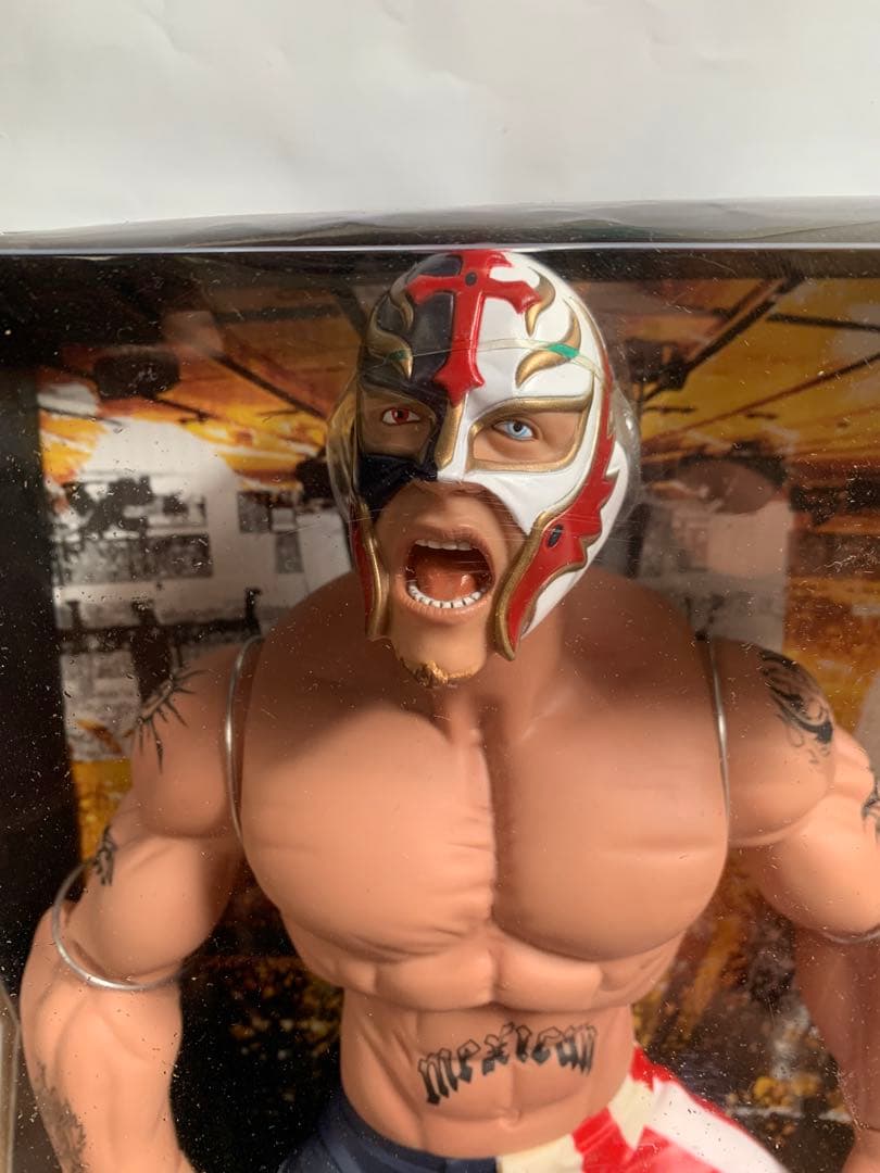WWE Rey Mysterio 14インチアクションフィギュア