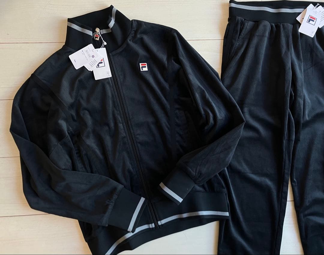 新品＊FILAフィラ ベロアコーデュロイニット上下セットアップ 黒S