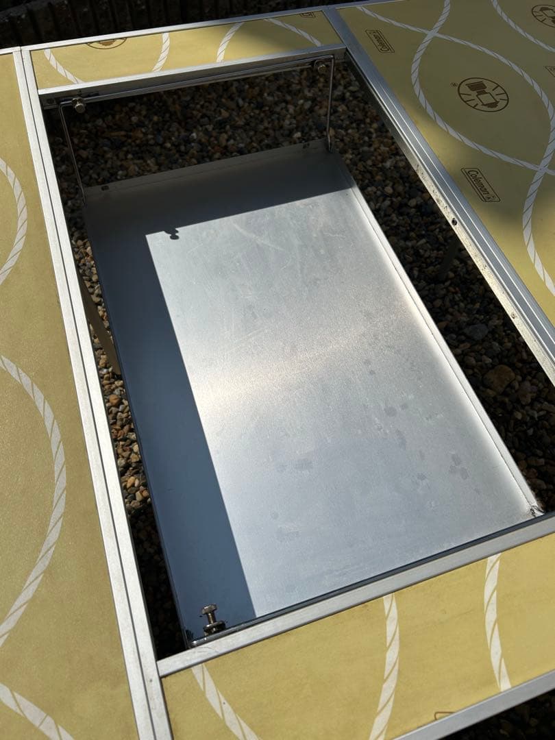 テーブル・チェア・ハンモック Coleman SLIM 4-FOLDING BBQ TABLE