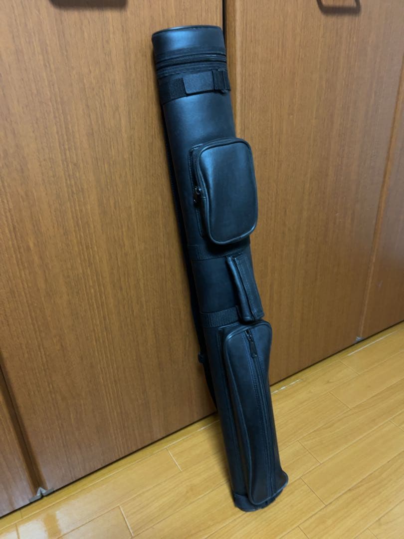 ビリヤードキュー2本　ケース・グローブ付き