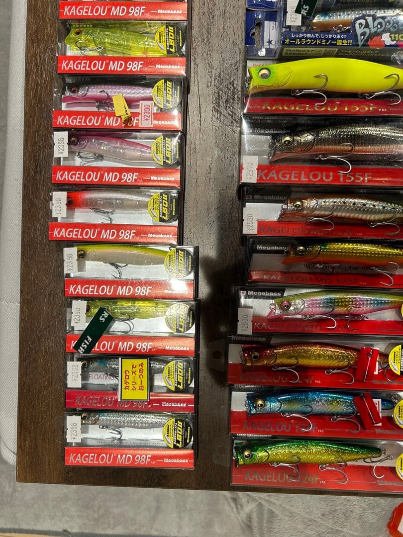 大特価ブルーブルー、メガバスカゲロウオリカラも、ワスプスラローム42個セット