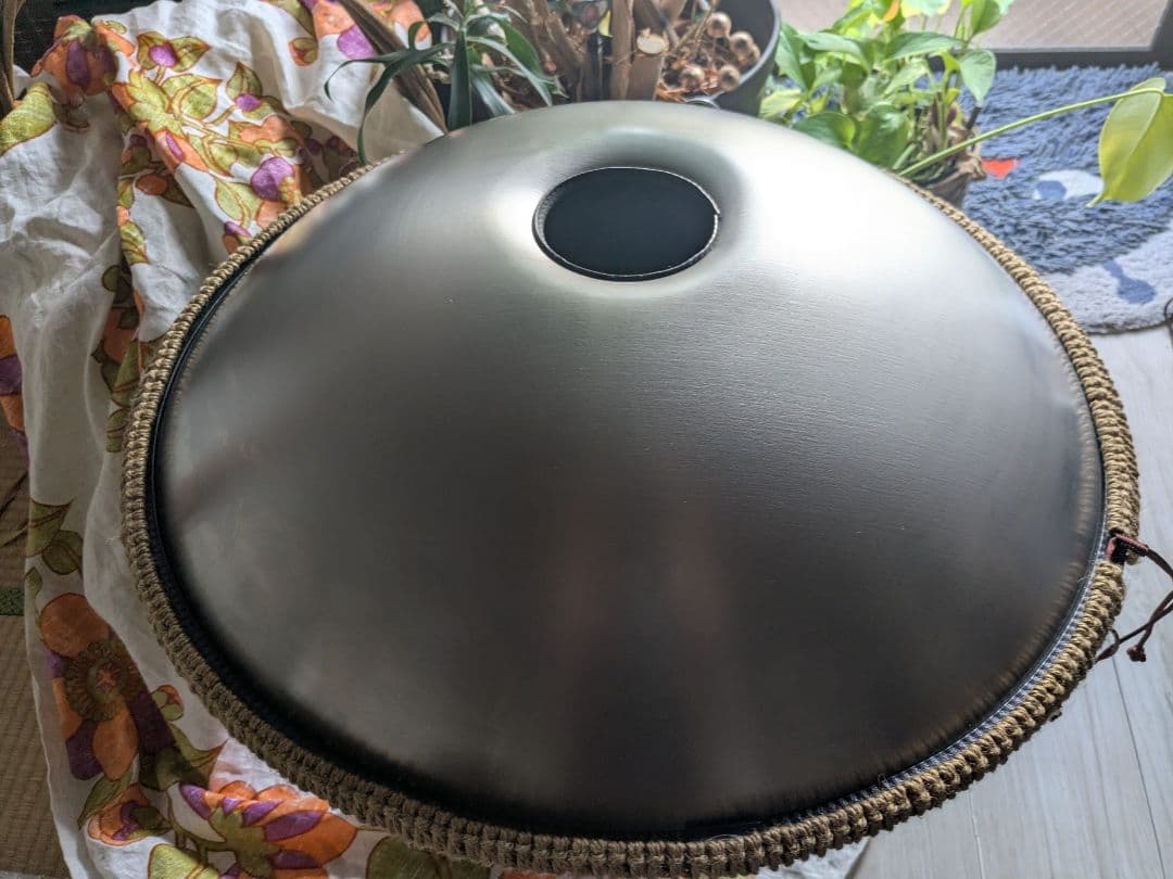 ✾ハンドパン 12音　約56センチ　Dマイナー シルバー 楽器　ヨガ　瞑想